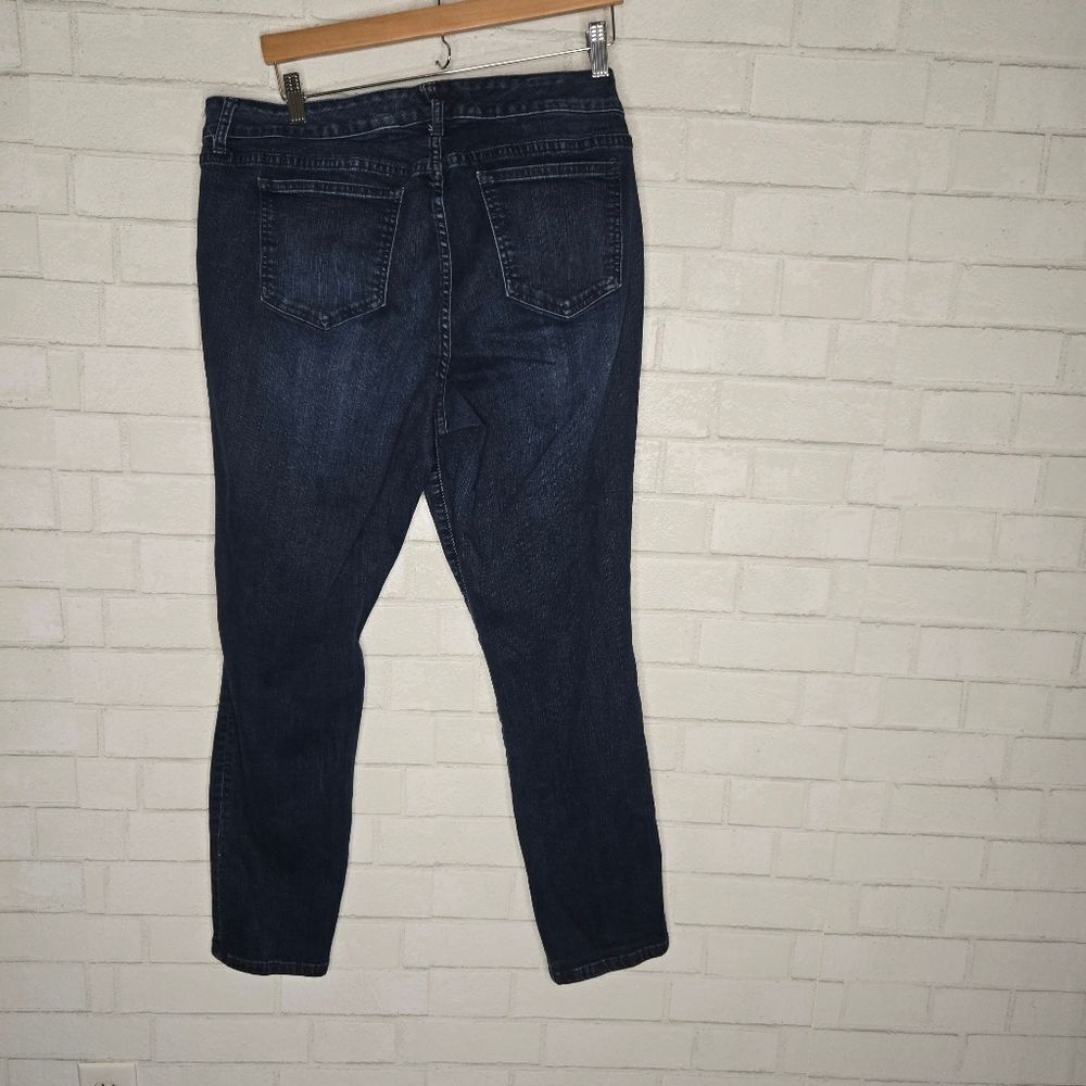 Torrid Mid Rise Skinny Jeans - Picture 3 of 5